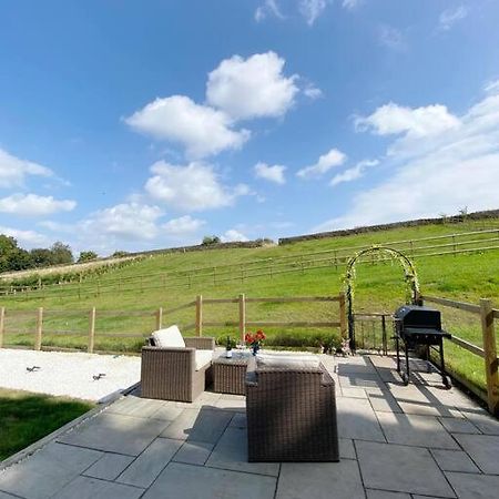 Luxury Detached Peak District Stone Barn - Dog Friendly Villa Hazelwood Dış mekan fotoğraf
