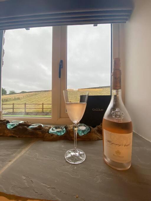 Luxury Detached Peak District Stone Barn - Dog Friendly Villa Hazelwood Dış mekan fotoğraf