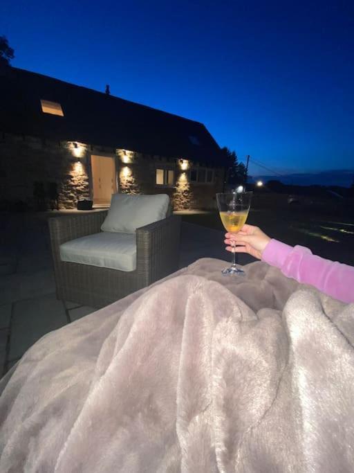 Luxury Detached Peak District Stone Barn - Dog Friendly Villa Hazelwood Dış mekan fotoğraf