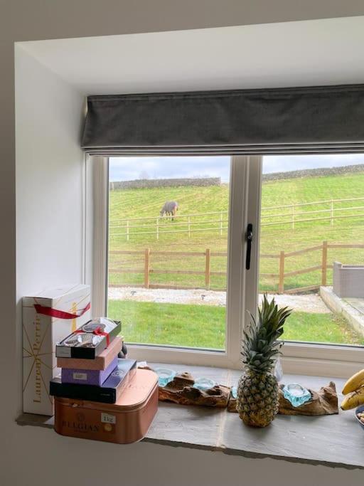 Luxury Detached Peak District Stone Barn - Dog Friendly Villa Hazelwood Dış mekan fotoğraf