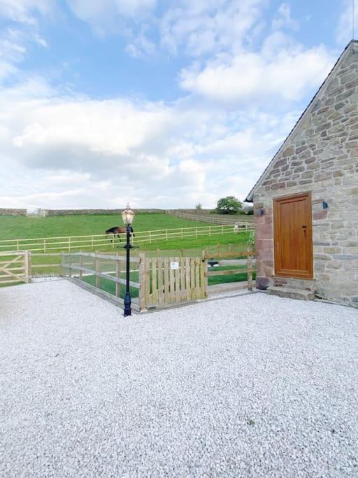 Luxury Detached Peak District Stone Barn - Dog Friendly Villa Hazelwood Dış mekan fotoğraf